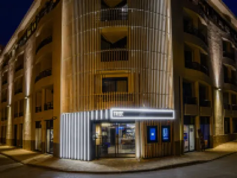 โรงแรมไทรบ์ การ์คาสซอน โรงแรมในจังหวัดโอด