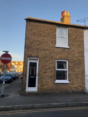 Two Bedroom House Birchington ct79rn Отели рядом с достопримечательностью «Залив Миннис»