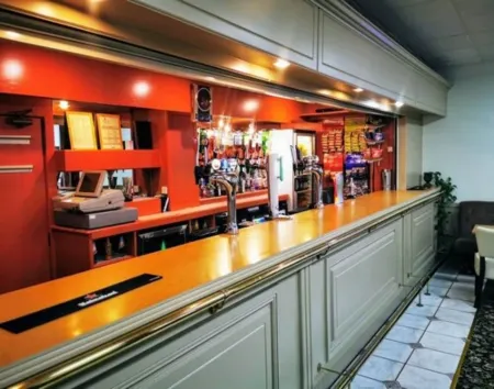 Castle Hotel Отели рядом с достопримечательностью «Бреконская горная железная дорога»