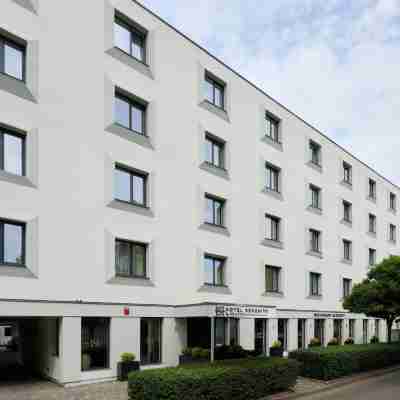 Hotel Serenity Timisoara Hotel Exterior