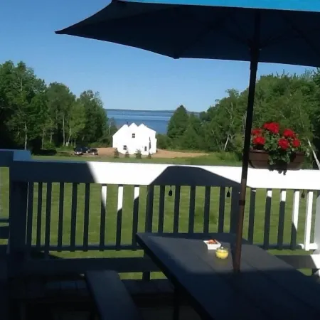 The Northport Inn & Lodge