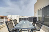 Beautiful 2 BDR Penthouse near Valletta sleeps 6 Hotel a Hamrun