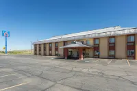Motel 6 Moriarty, NM