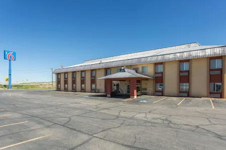 Motel 6 Moriarty, NM