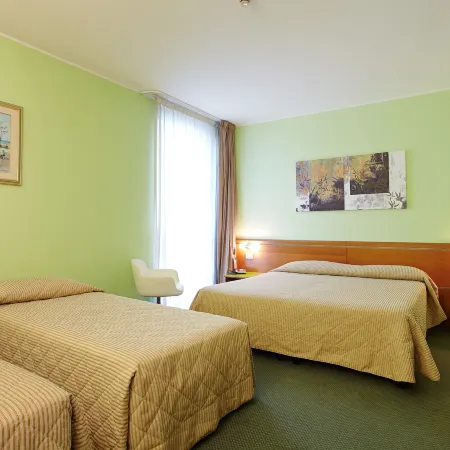 Primhotel Отели в г. Одерцо