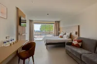 Domaine des Gueules Cassees Hotels in La Valette-du-Var