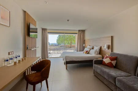 谷耶卡瑟斯區飯店