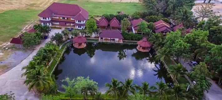 Ruen Sam Ran Resort Hotels in Suan Phueng