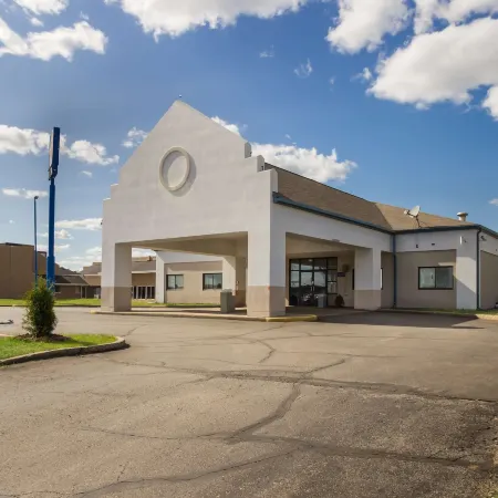 Motel 6 Rothschild, WI