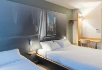 B&B HOTEL Troyes Magasins d'usine