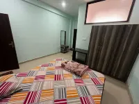 Srijibaba ki Haweli Hotel di Radha Kund