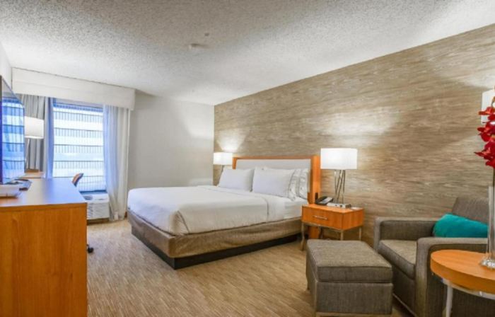 Sleep Inn & Suites