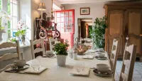 Au Jardin d'Eloïse Hotels in Plessix-Balisson