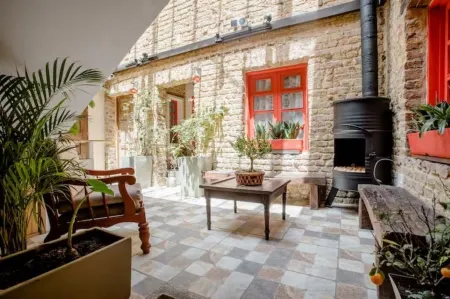 Quinta Seis Tres Отели рядом с достопримечательностью «Biblioteca Pública Virgilio Barco»