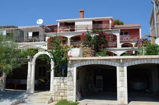 Apartments Prižba Bay