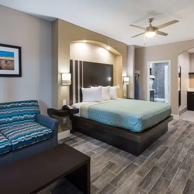 Econo Lodge Inn & Suites Houston NW-Cy-Fair Отели рядом с достопримечательностью «Виллоубрук»