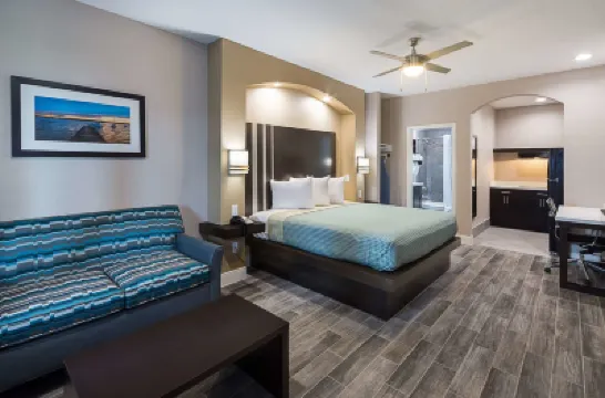 Econo Lodge Inn & Suites Houston NW-Cy-Fair Hotels in Harris County