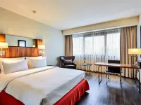 Radisson Blu Conference Hotel, Dusseldorf Hotels near Golzheim