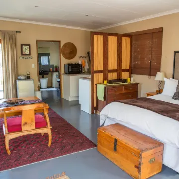 Moonflower Cottages Отели рядом с достопримечательностью «Radiopark Building»