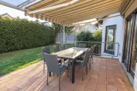 Fully equipped vacation home with large garden and free parking spaces