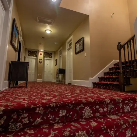 Nauvoo Temple House Hotel