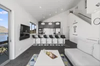 MODERN ALPINE LIVING WITH SPECTACULAR VIEW - 2-Star