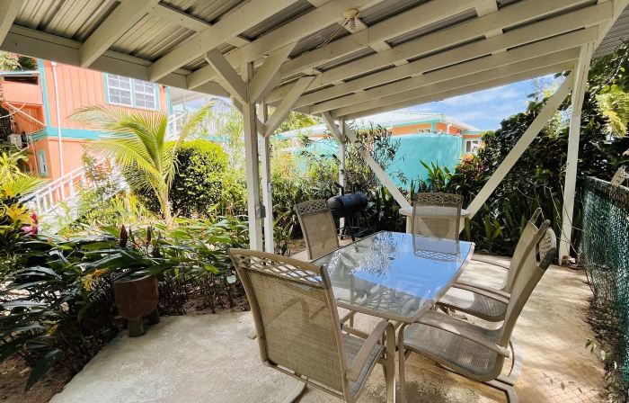 Coral Cove Inn