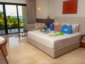 Family Selection at Grand Palladium Kantenah Resort & Spa - All Inclusive