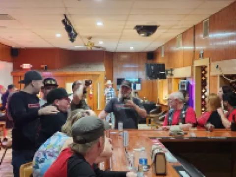 デルタクイーンロッジバーレストラン