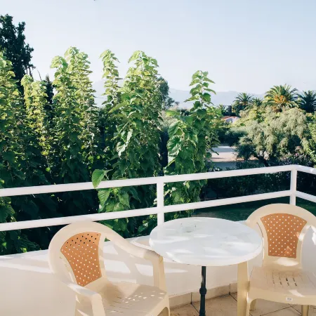 Tzaki Hotel & Restaurant Patras