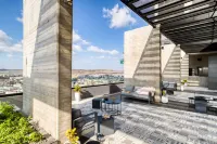 Downtown Loft by Uliv