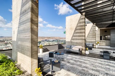 Downtown Loft by Uliv