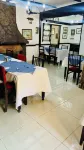 Pinetree Inn Hotel - breakfast