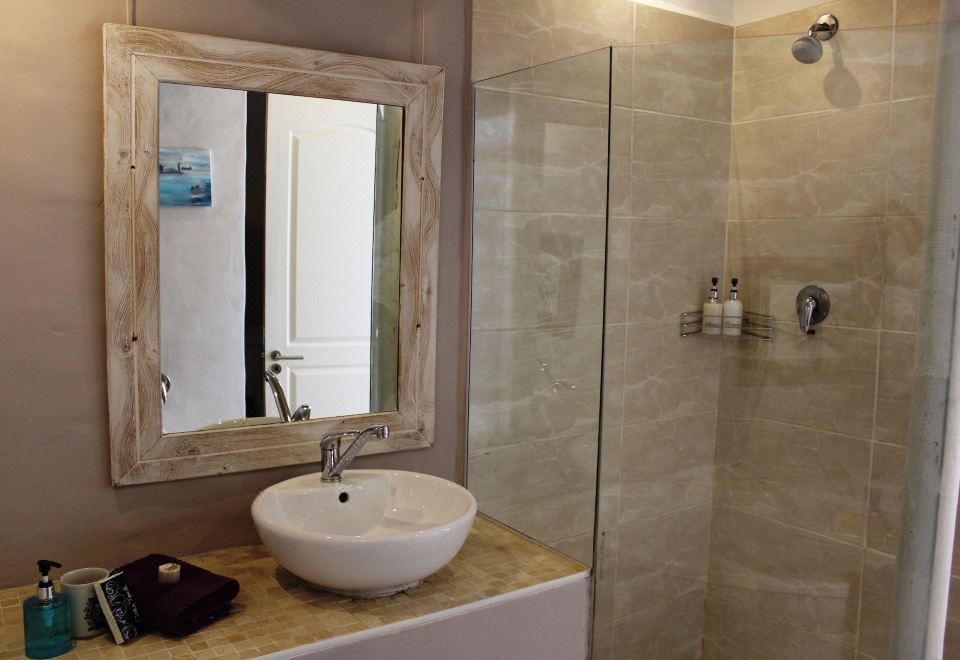 Absolute Beach Accommodation - Housity