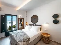 Sandaya Luxury Suites Hotels in Naoussa