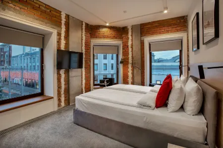 La Maison Hotel ZONT Hotel Group (Ля Мезон Отель) Отели рядом с достопримечательностью «Храм Василия Блаженного»