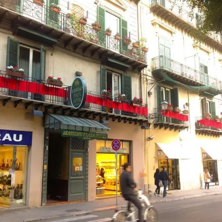 Massimo Plaza Hotel