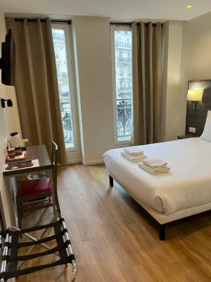 Hipotel Paris Voltaire Bastille Hotels in Paris