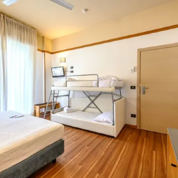 Hotel St. Gregory Park