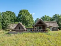 "Elvine" - 2.9km from the Sea