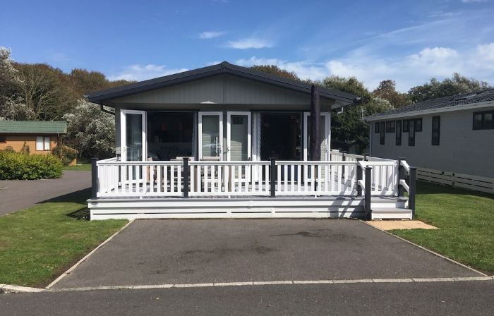 Luxury 3 Bedroom Lodge - Pet Friendly