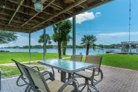 Must See Private Beach-Heated Pool Spa-Weddings-Water Front-Boat Slips-Sleeps 44
