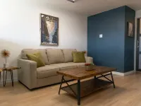 Cactus Cabin with skydeck 알파인 호텔