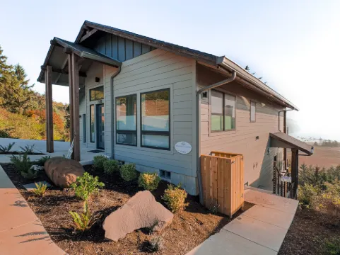 Stunning Bay Views and Cozy Amenities - Modern Coastal Getaway