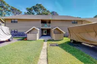 Dog-friendly Seascape Golf condo w/ pool & hot tub access - private golf cart Hotels in Miramar Beach