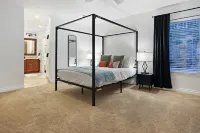 Scenic-View Hot Tub and Game Room - Charming Family Retreat Hotels in Poway