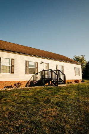 King Suite,Hot Tub,Pretty Hilltop View,