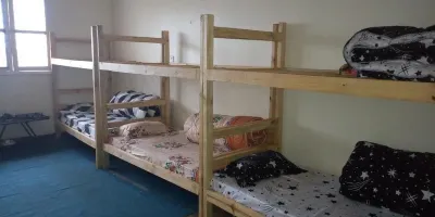 Morgen Breeze Tours and Backpackers Hotels in Kitebi