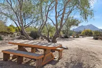 Spacious 4-bedroom house in charming Cave Creek with WiFi, AC
