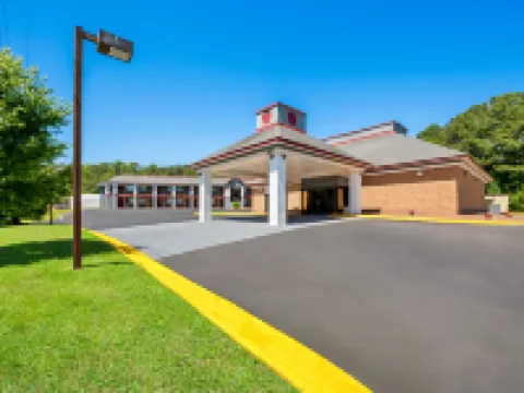 Red Roof Inn Sanford Hotels in Lee County